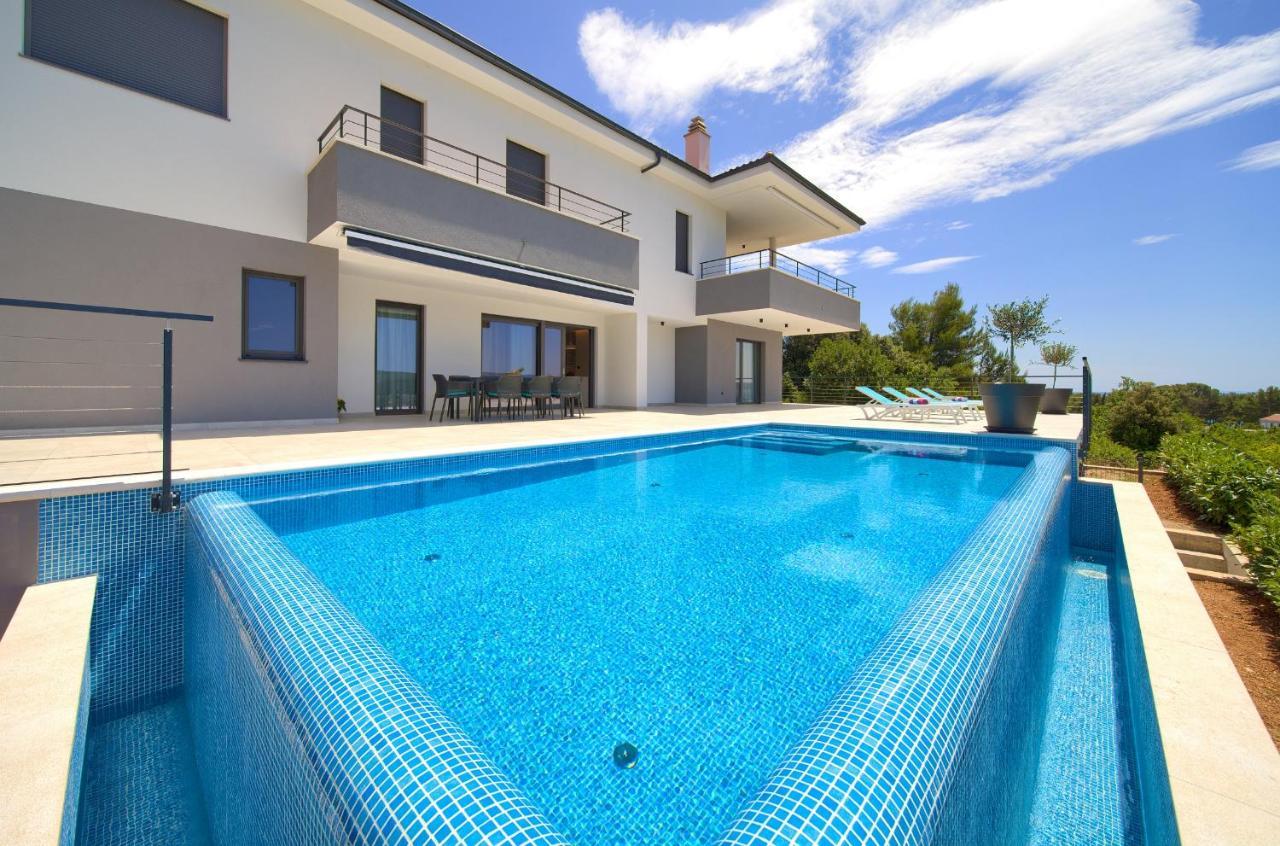Unique Apartment With Private Pool Krk Town Exterior foto