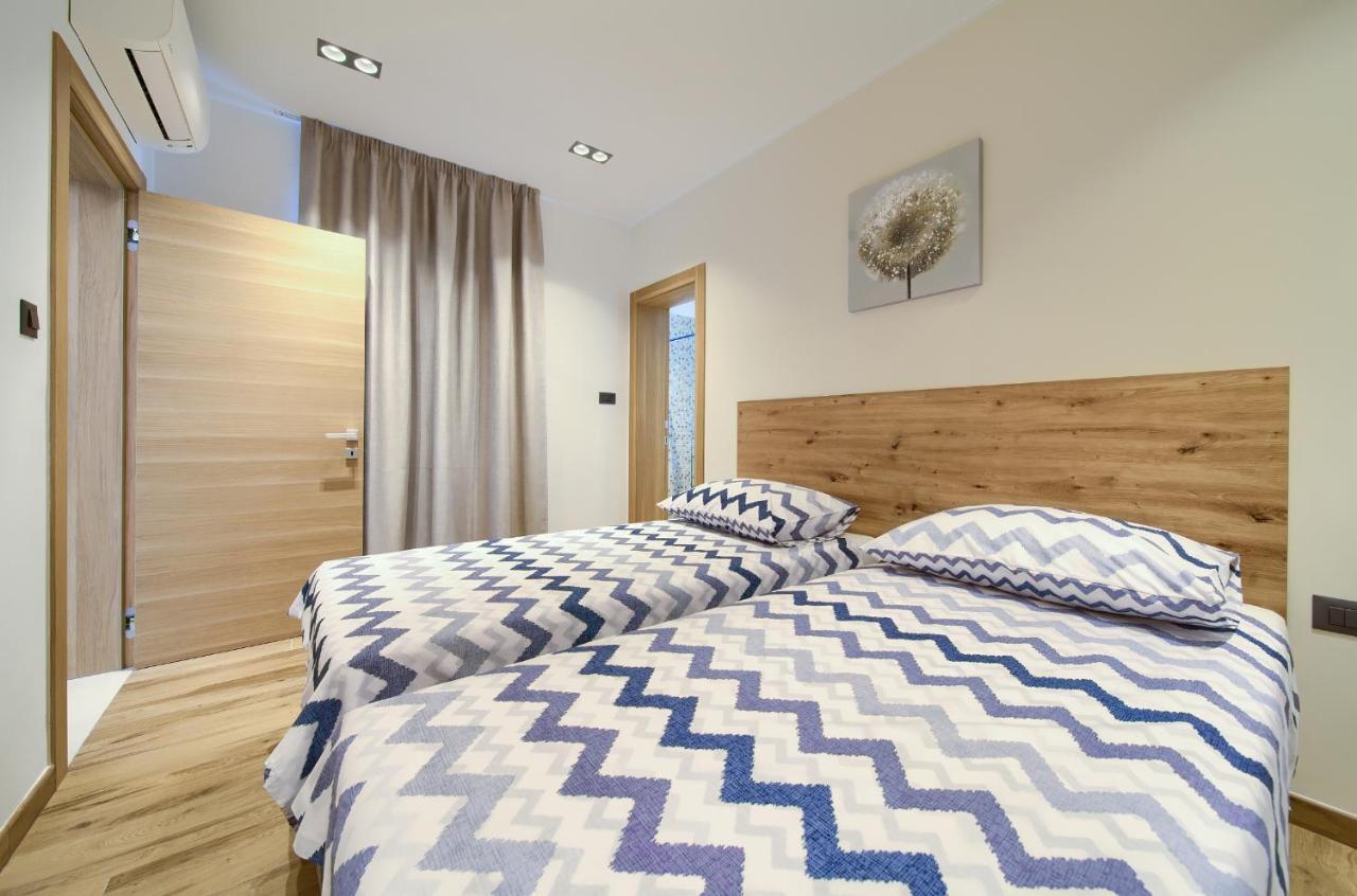 Unique Apartment With Private Pool Krk Town Exterior foto